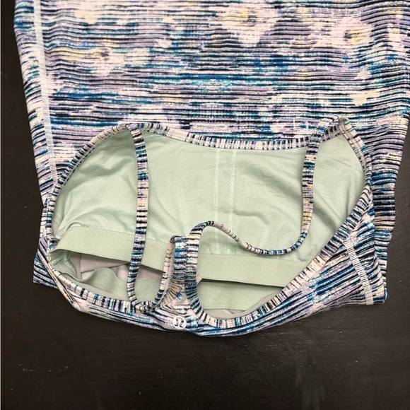 Lululemon tank top - Picture 2 of 4